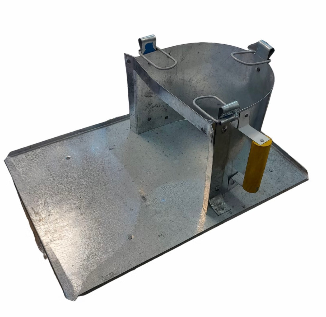 Galvanised Iron Footed /choola /chulla Outdoor Footed Camping Stove - Image 3